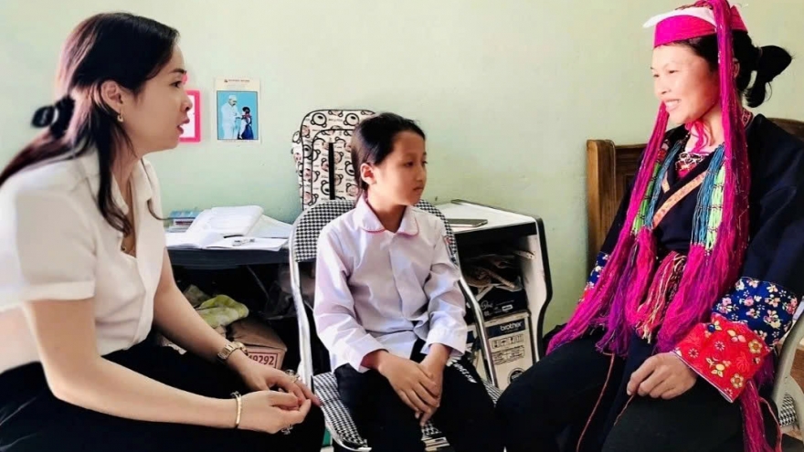 A teacher’s mission to bring knowledge to Dao people in the highlands